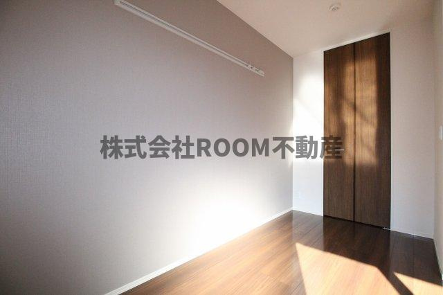 シェリアの寝室|使い勝手のいい寝室です