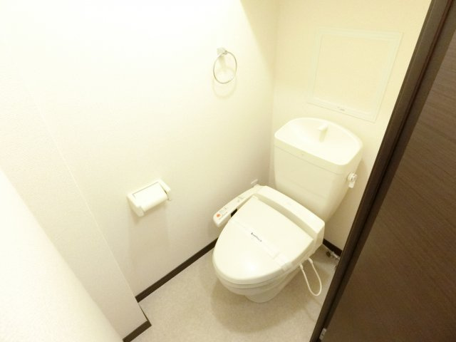 レオネクストフラワーヒルⅢのトイレ