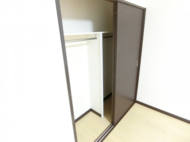 レオネクストフラワーヒルⅢの収納