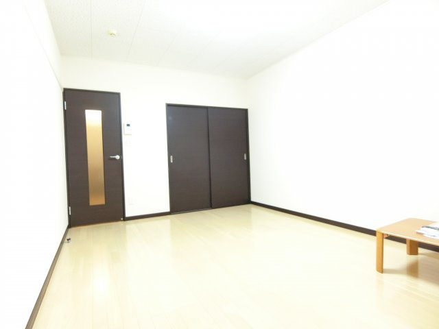 レオネクストフラワーヒルⅢの寝室