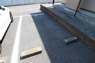 【駐車場】