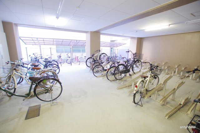 ラナップスクエア南森町ネクストステージ　仲介手数料無料の駐車場