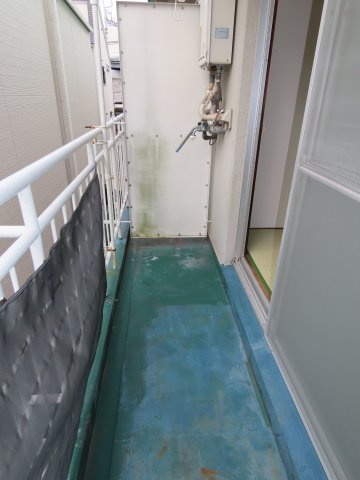大阪市淀川区野中南１丁目の賃貸マンションのバルコニー