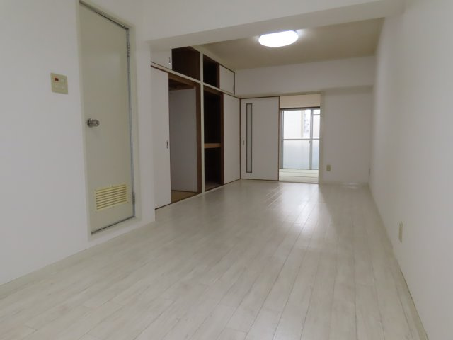 大阪市淀川区野中南１丁目の賃貸マンションの居間・リビング