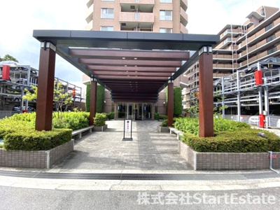 【エントランス】 | グランディア山坂 | 毎日通るエントランスはこのようになっています