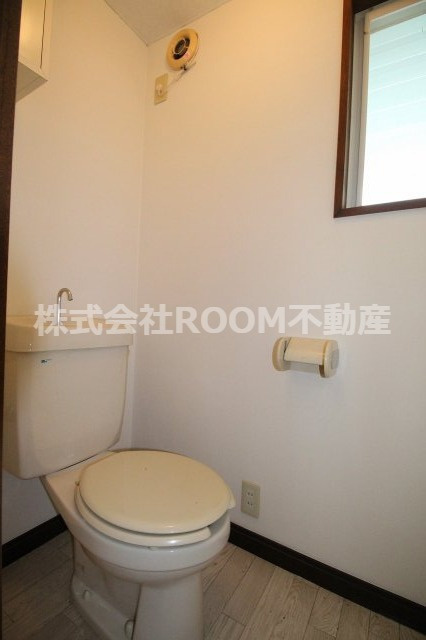 エクセレントハイツのトイレ|ゆったりとした空間のトイレです