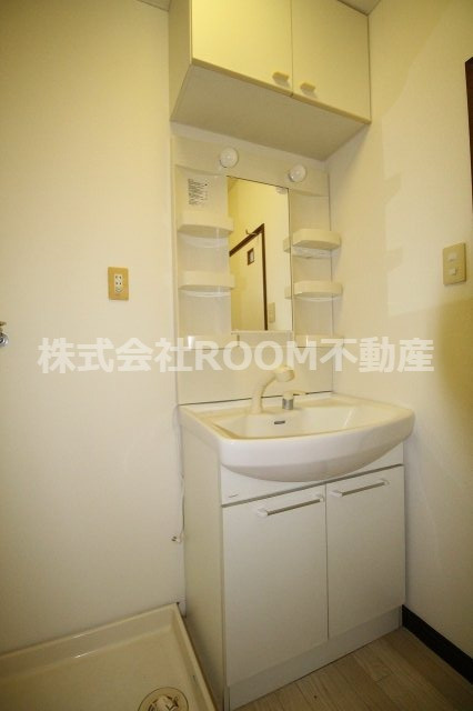 エクセレントハイツの独立洗面台|使いやすい独立洗面台です