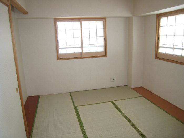 ダイアパレス六ツ門【10,000円キャッシュバック対象物件】の和室|和室がひろがる居住スペース