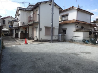 【駐車場】