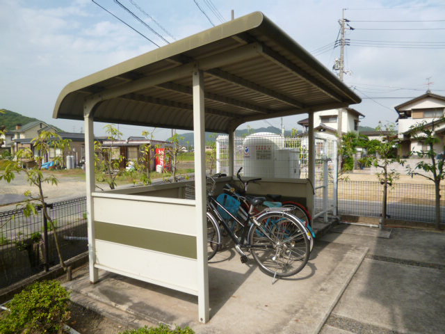 Ｃｒｅｓｔａｌｌ　ブルーベリーのその他共用部分|駐輪場