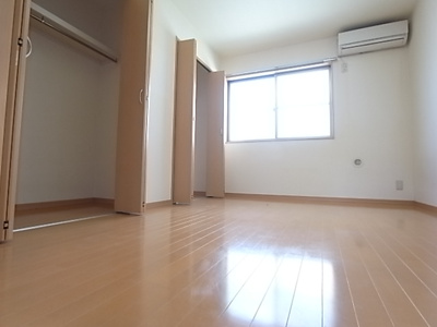 【洋室】 | アムールLuster