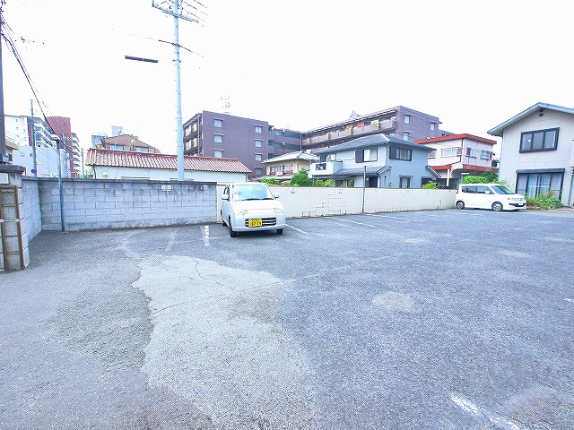 橋本モータープールの駐車場