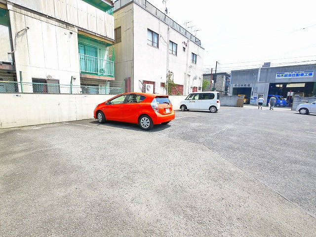 橋本モータープールの駐車場
