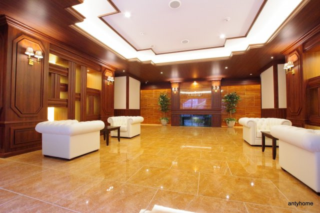 ORSUS新大阪　仲介手数料無料のロビー