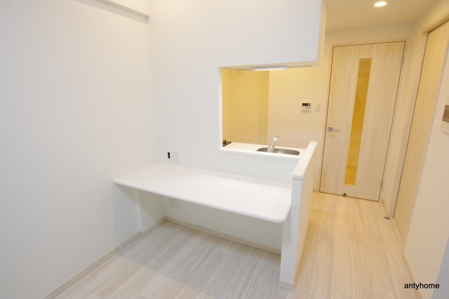 ORSUS新大阪　仲介手数料無料のキッチン