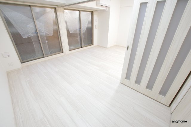 ORSUS新大阪　仲介手数料無料の寝室