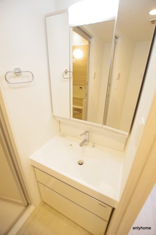 ORSUS新大阪　仲介手数料無料の洗面所