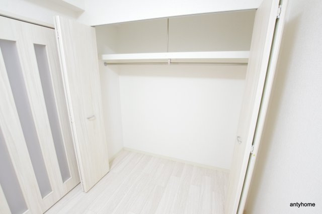 ORSUS新大阪　仲介手数料無料の収納