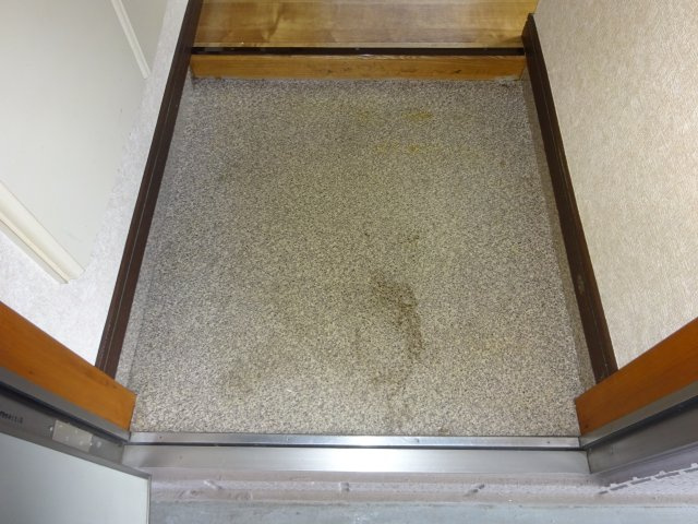 コーポソレイユの玄関