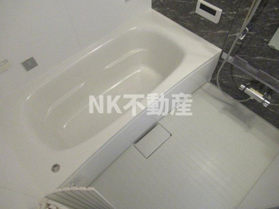 【浴室】 | Charme Lacine(シャルム　ラシーネ）（長瀬賃貸） | ゆったり過ごせるお風呂です