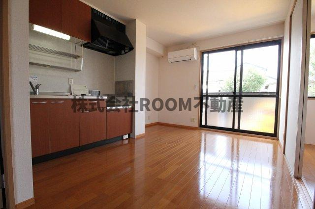 ヴィーブル雅の居間・リビング|こちらの居間で趣味の時間をお楽しみください