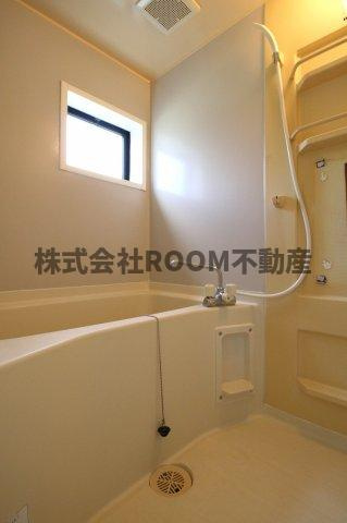 ヴィーブル雅の浴室|落ち着いた空間のお風呂です