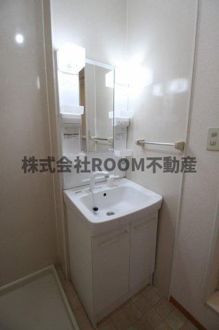 ヴィーブル雅の洗面所|スペースが確保できる洗面所です