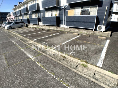 【駐車場】 | コーブサンクチュアリ | 車をお持ちの方に嬉しい駐車場付きの物件です