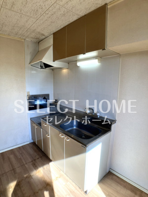 【キッチン】 | コーブサンクチュアリ | コンパクトなキッチンで掃除もラクラク