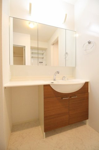 メゾン ブランシェの独立洗面台