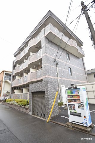 ヌーヴェルバーグ　仲介手数料無料の外観