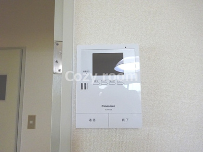 【セキュリティ】 | ハッピーハイツ | モニター付インターホンなので安心