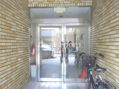 【ロビー】 | ハッピーハイツ | 毎日通るロビーはこのようになっています