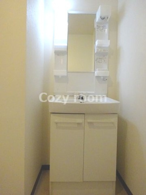 【独立洗面台】 | ハッピーハイツ | 朝の身支度には欠かせない独立洗面化粧台