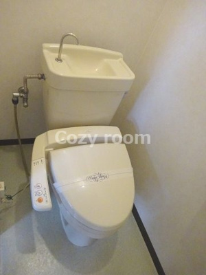 【トイレ】 | ハッピーハイツ | 落ち着いたトイレです