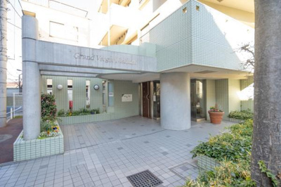 【エントランス】 | グランヴェルジェ西台