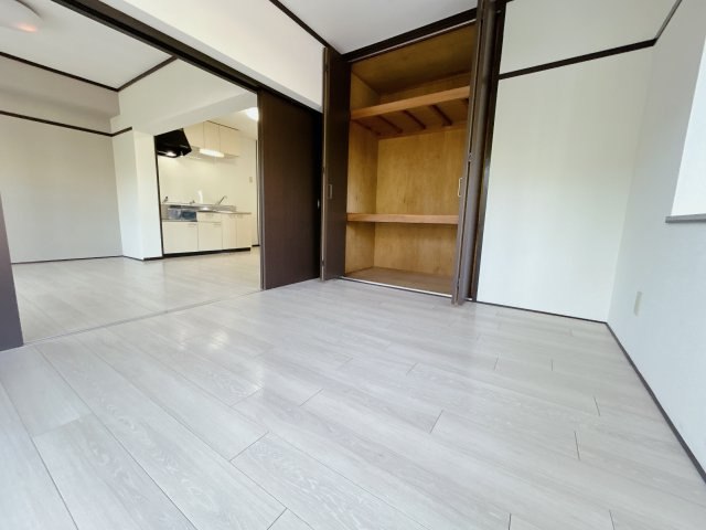 パークヒルズ雁宿の内装