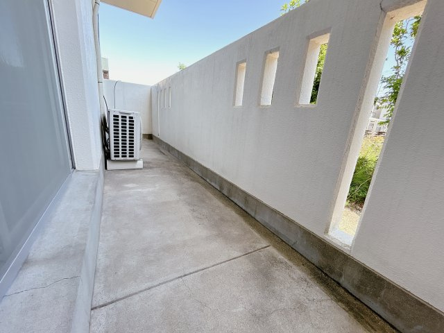 パークヒルズ雁宿のバルコニー