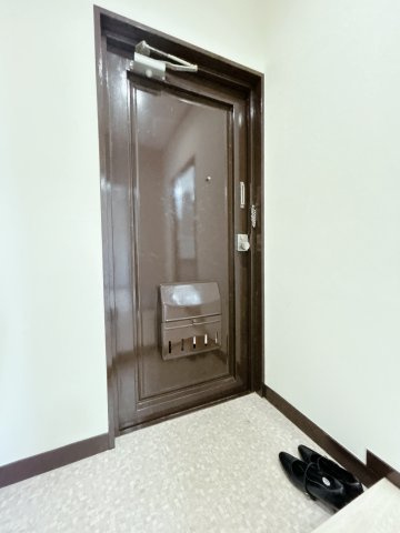 パークヒルズ雁宿の玄関