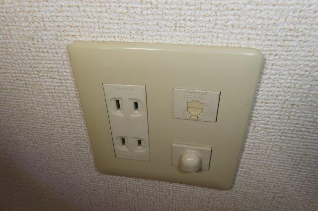 ファミールＦＵＪＩ　Ｂの設備|電話モジュラー