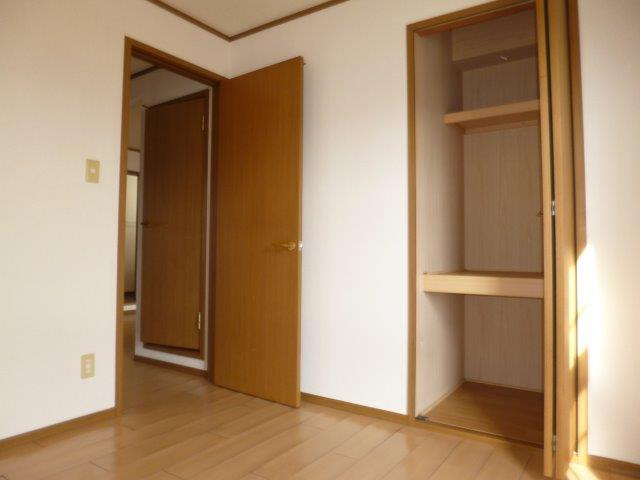 ファミールＦＵＪＩ　Ｂの洋室