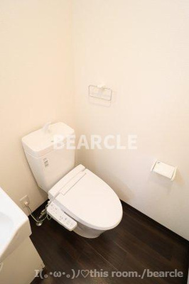 【トイレ】 | アパートメント二条城 | コンパクトで使いやすいトイレです