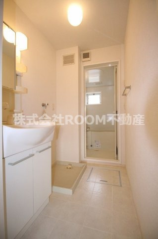 セジュール楽楽 A棟・B棟の洗面所|コンパクトで使いやすい洗面所