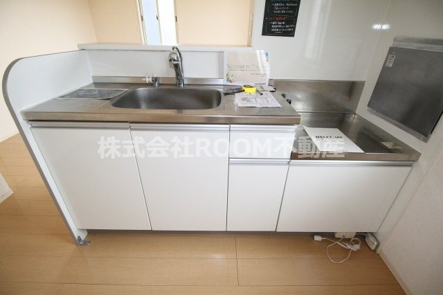 セジュール楽楽 A棟・B棟のキッチン|コンパクトなキッチンで掃除もラクラク