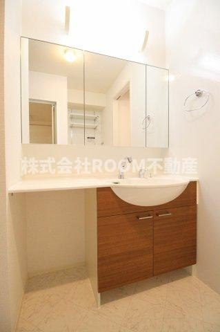 メゾン ブランシェの独立洗面台