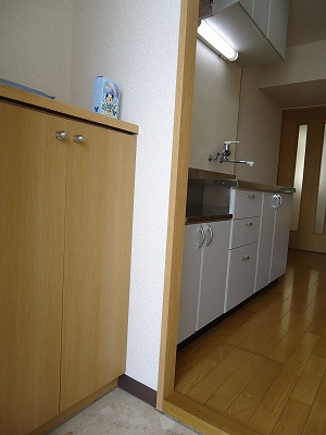  | グレイス森井