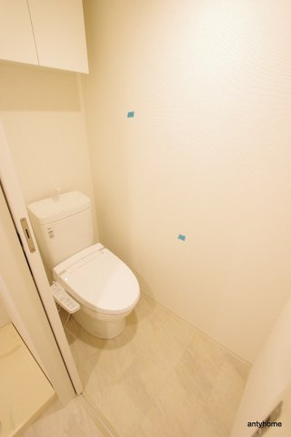 セレニテ堺筋本町プリエ　仲介手数料無料のトイレ