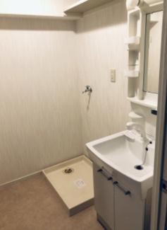 【洗面所】 | 大産板付マンション | ※同マンション別室の参考写真です