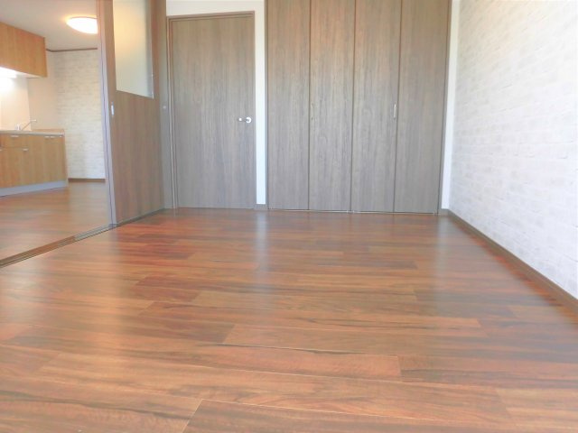 グリーンハイツの洋室