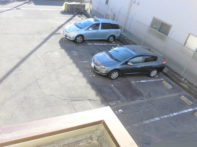 グリーンハイツの駐車場